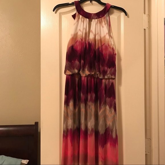 London Times Dresses & Skirts - London Times Halter maxi dress
